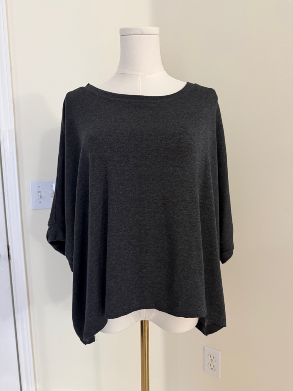 Boxy Scoop-Neck Tunic Top in Charcoal